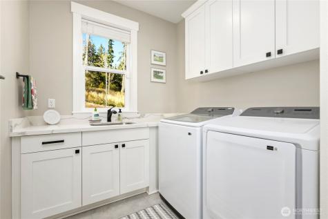 1615 Polnell Road Oak Harbor WA 98277