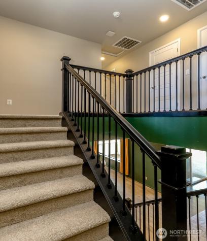 650 Mckinley Street Enumclaw WA 98022