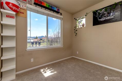 650 Mckinley Street Enumclaw WA 98022