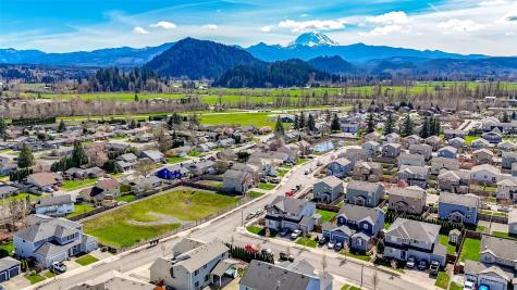 650 Mckinley Street Enumclaw WA 98022