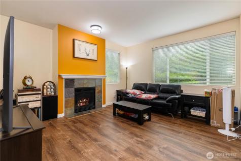 28104 Maple Ridge Way SE Maple Valley WA 98038
