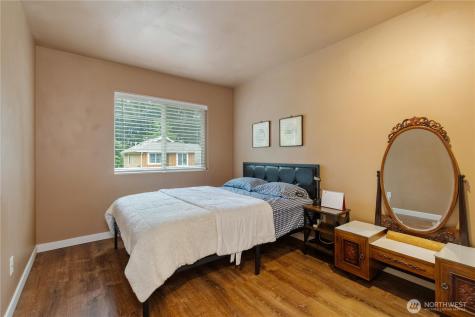 28104 Maple Ridge Way SE Maple Valley WA 98038