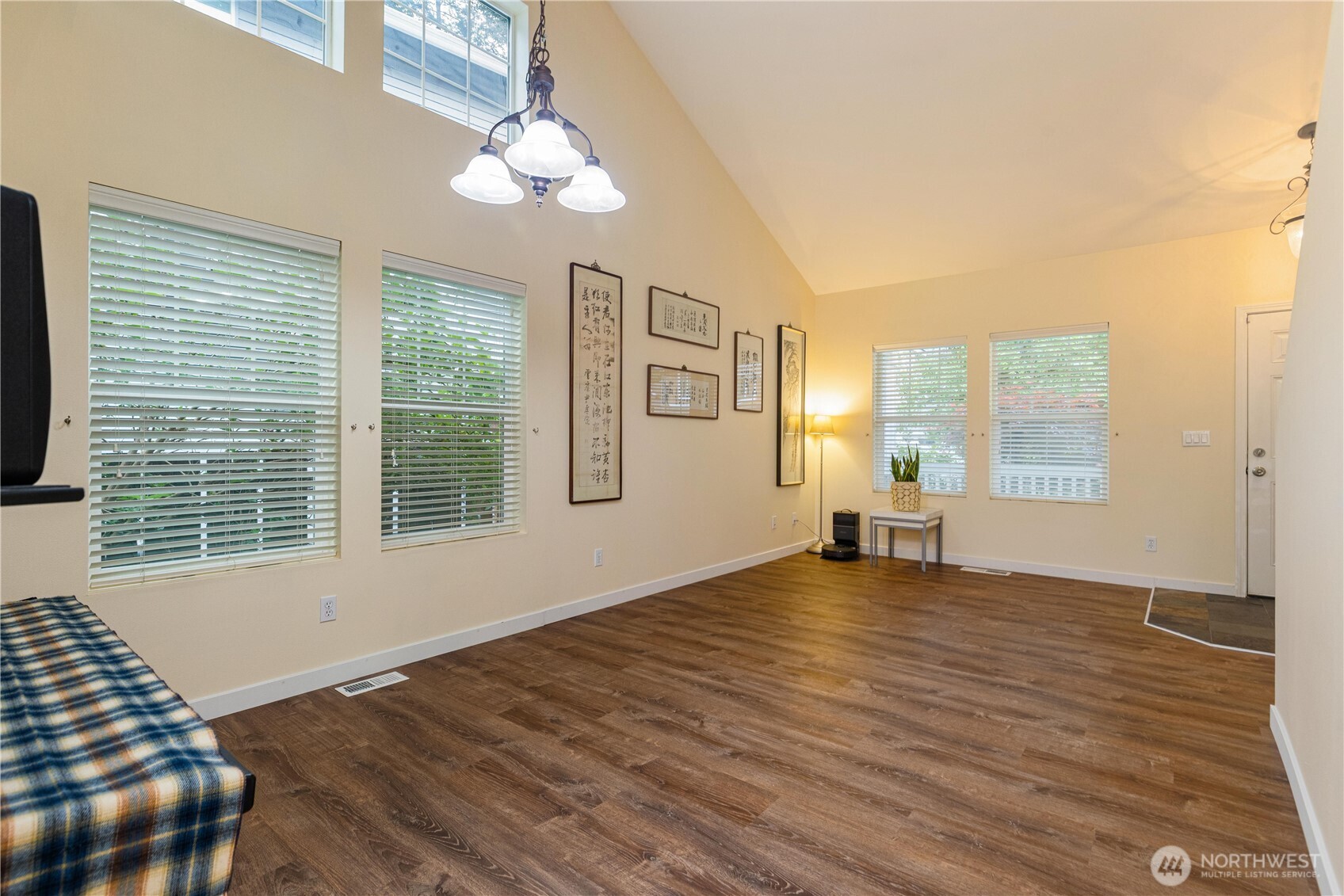 28104 Maple Ridge Way SE Maple Valley WA 98038
