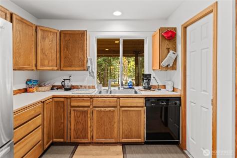 181 Cozy Lane Ronald WA 98940