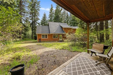 181 Cozy Lane Ronald WA 98940