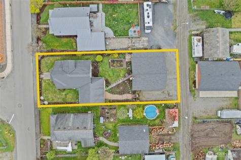 320 Coal Avenue Carbonado WA 98323