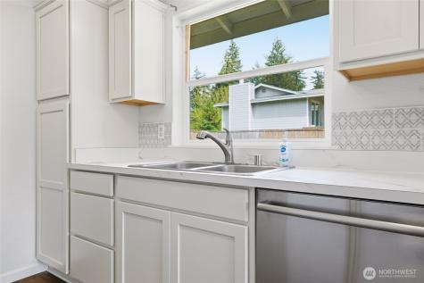 5124 Tri Lake Drive SE Olympia WA 98513
