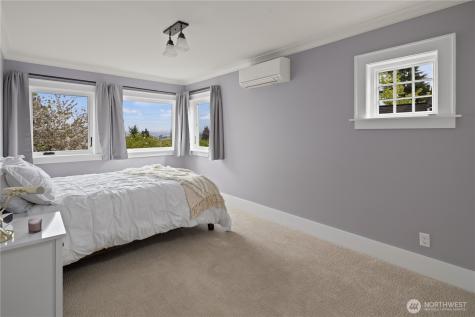 4306 Burke Avenue N Seattle WA 98103