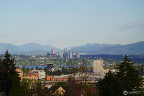4306 Burke Avenue N Seattle WA 98103
