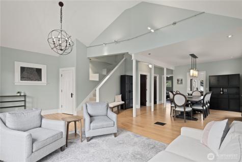 4306 Burke Avenue N Seattle WA 98103
