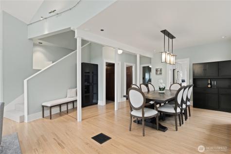 4306 Burke Avenue N Seattle WA 98103