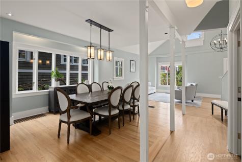 4306 Burke Avenue N Seattle WA 98103