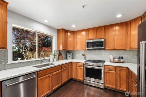 1003 Shelton Avenue NE Renton WA 98056