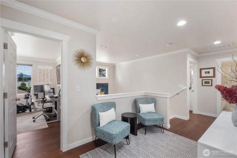 1003 Shelton Avenue NE Renton WA 98056