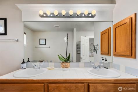 1003 Shelton Avenue NE Renton WA 98056