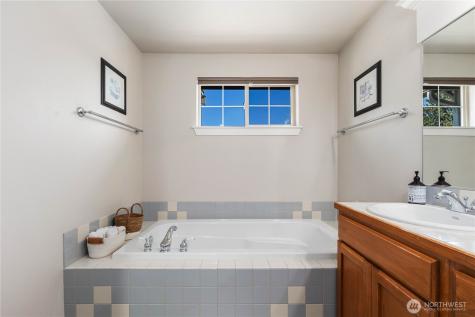 1003 Shelton Avenue NE Renton WA 98056