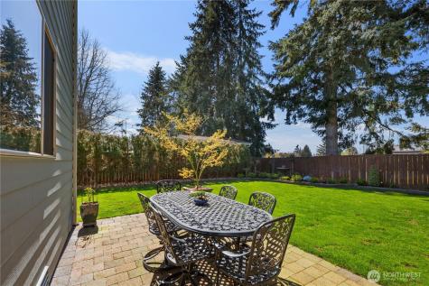 1003 Shelton Avenue NE Renton WA 98056