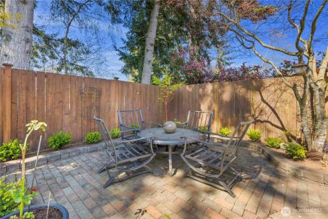 1003 Shelton Avenue NE Renton WA 98056