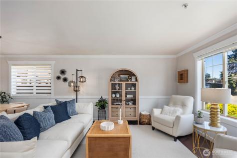 1003 Shelton Avenue NE Renton WA 98056