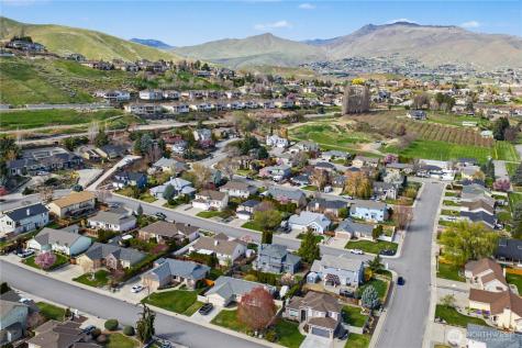 1929 Hideaway Place Wenatchee WA 98801