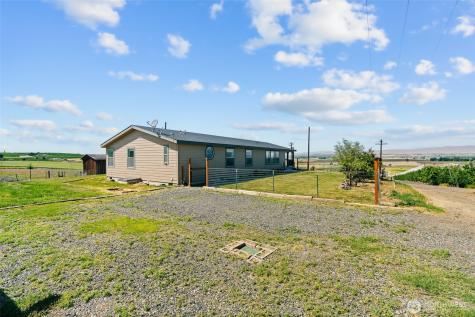 1351 Nass Road Granger WA 98932