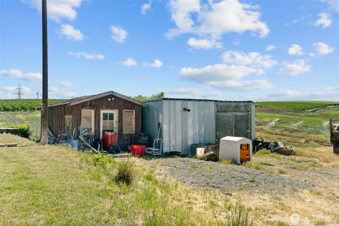 1351 Nass Road Granger WA 98932