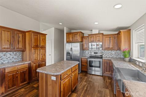 1351 Nass Road Granger WA 98932