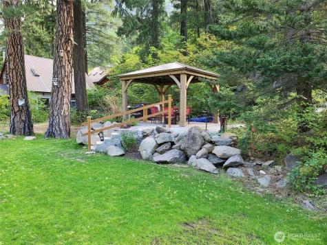 13907 Us Highway 2 Leavenworth WA 98826