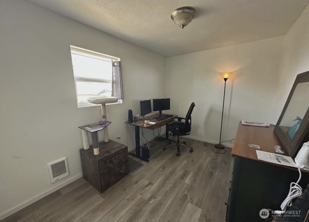 1911 Ocean Beach Boulevard S Long Beach WA 98631
