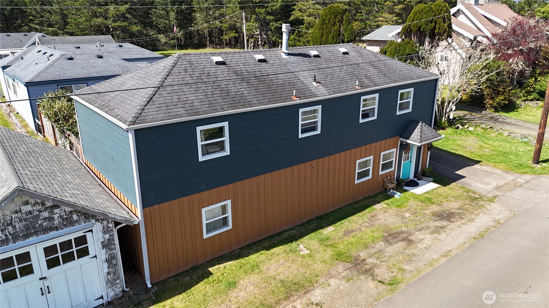 1911 Ocean Beach Boulevard S Long Beach WA 98631