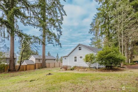 4867 Bunker Street NW Bremerton WA 98311