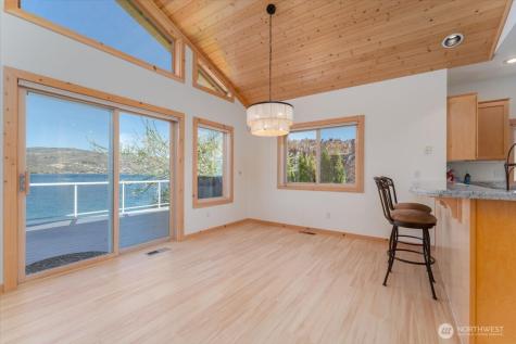 1606 S Lakeshore Road Chelan WA 98816