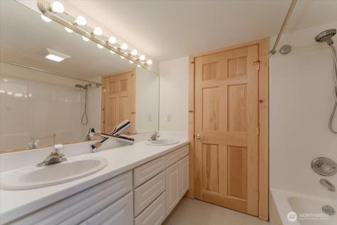 1606 S Lakeshore Road Chelan WA 98816