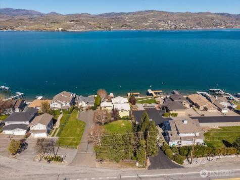 1606 S Lakeshore Road Chelan WA 98816