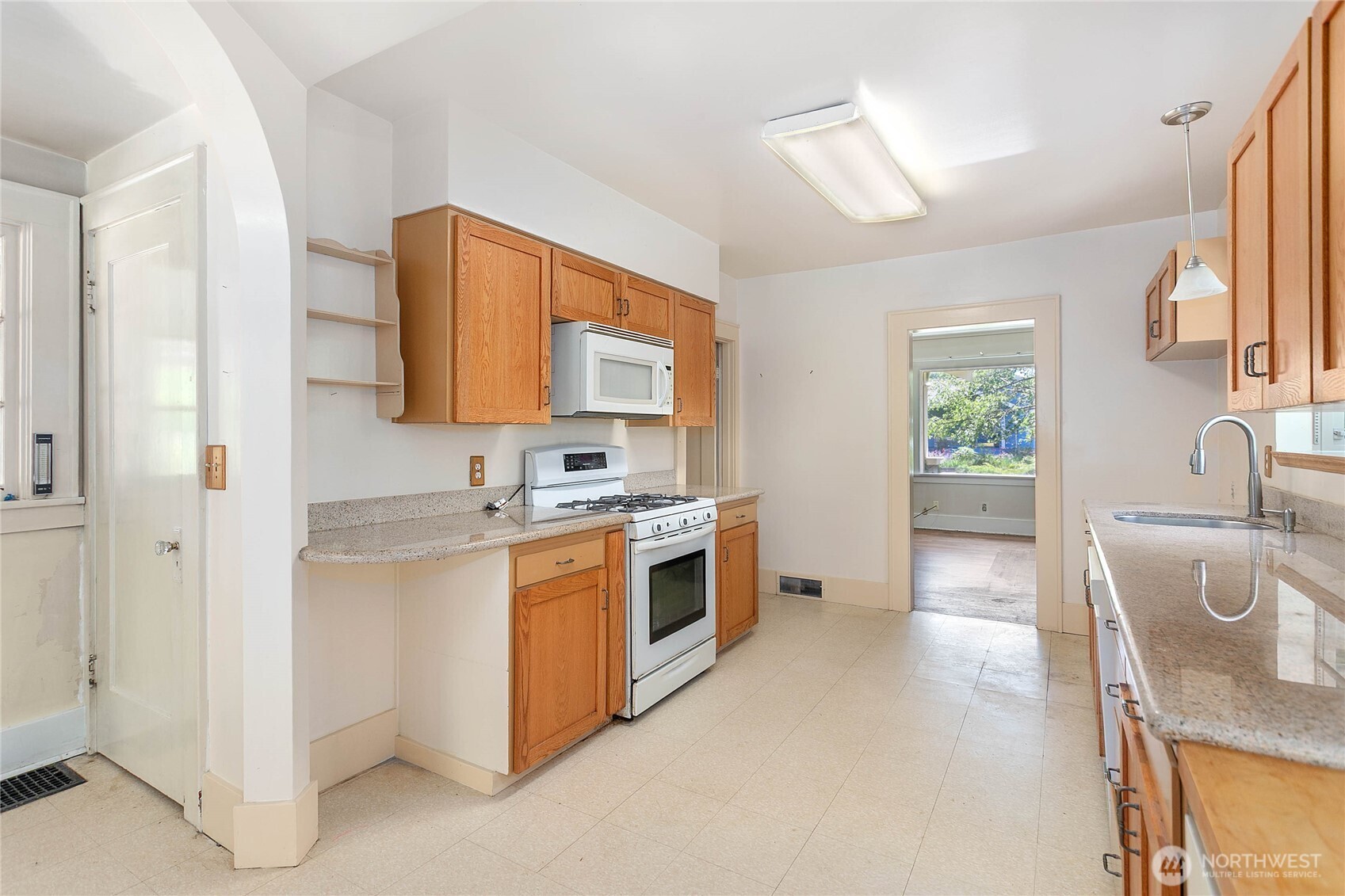 1610 E Maplewood Avenue Bellingham WA 98225