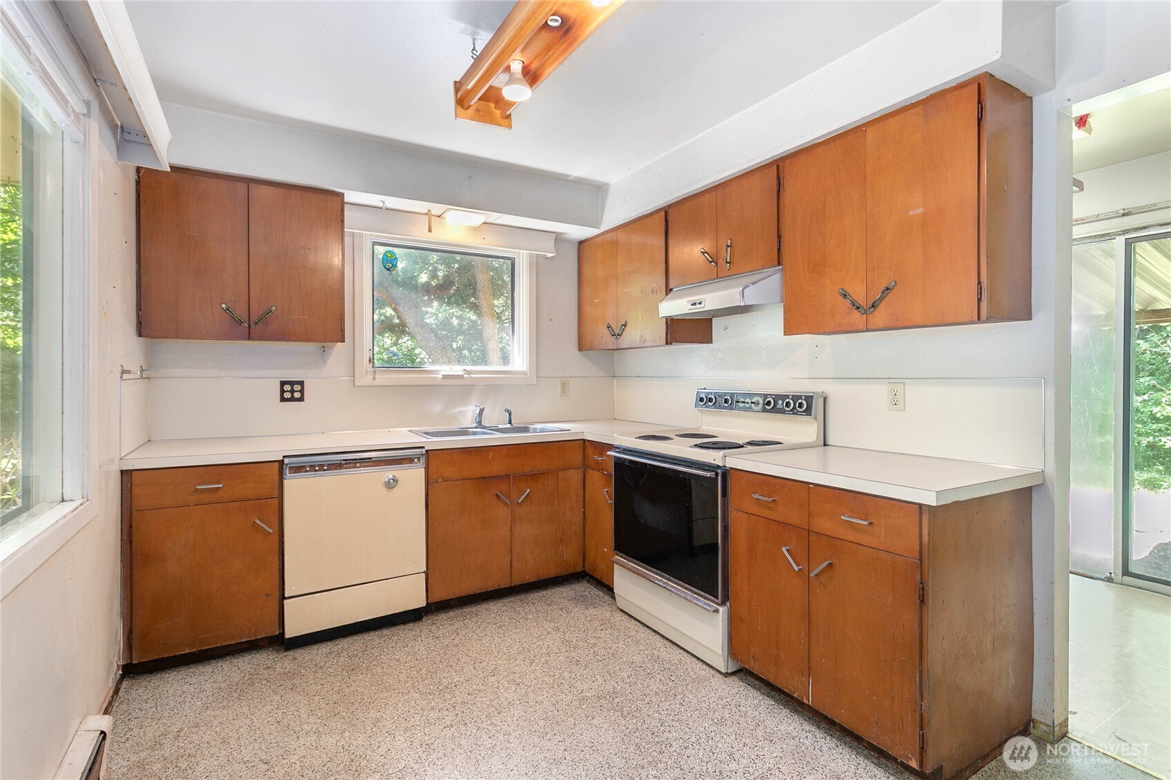 1610 E Maplewood Avenue Bellingham WA 98225