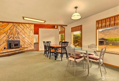 323 Eastlake Road Oroville WA 98844