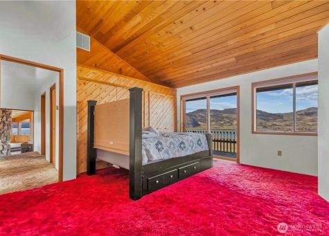 323 Eastlake Road Oroville WA 98844