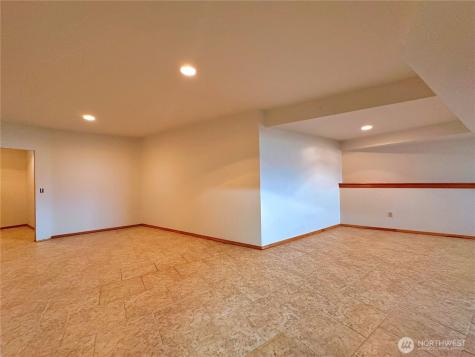 323 Eastlake Road Oroville WA 98844