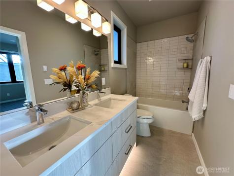 4302 Creston Way Bellingham WA 98226