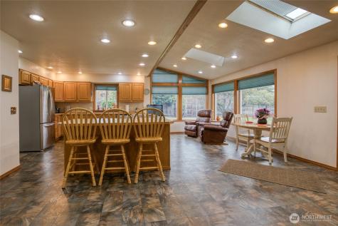 416 N 1st Street Montesano WA 98563