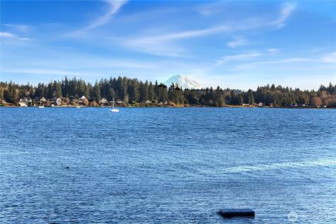 5762 Chico Way NW Bremerton WA 98312