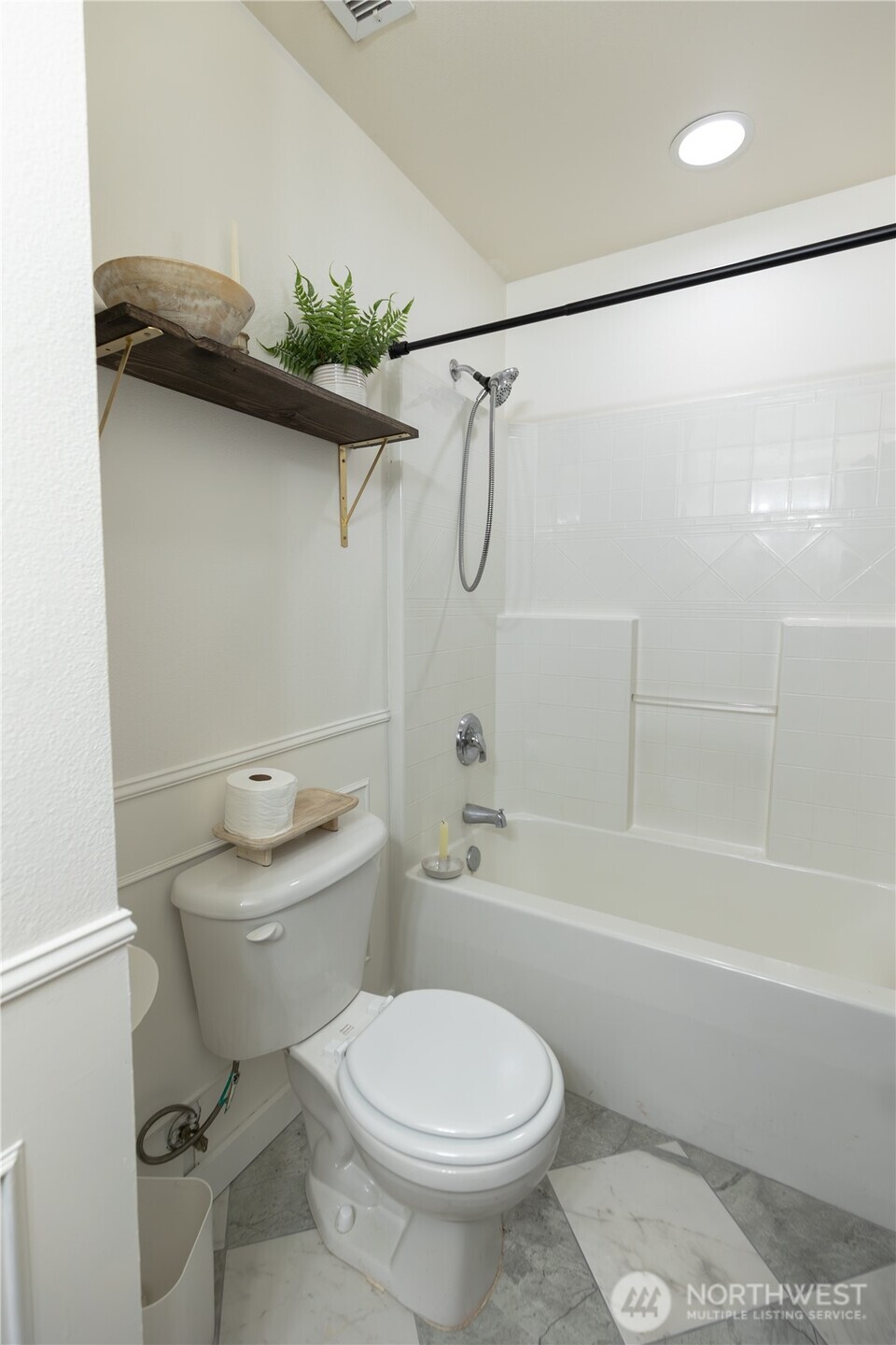 1524 E 200th Street Court Spanaway WA 98387