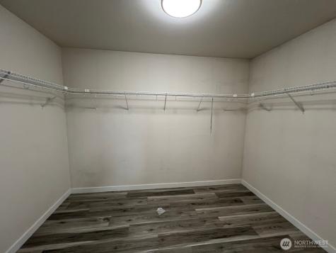 9525 S 221st Place Kent WA 98031