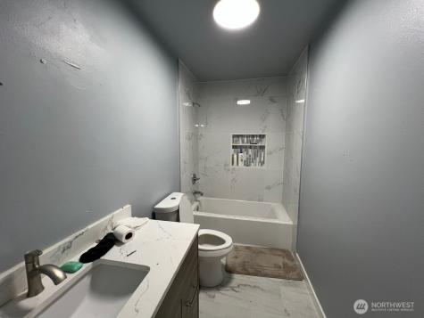 9525 S 221st Place Kent WA 98031