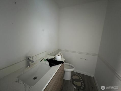 9525 S 221st Place Kent WA 98031