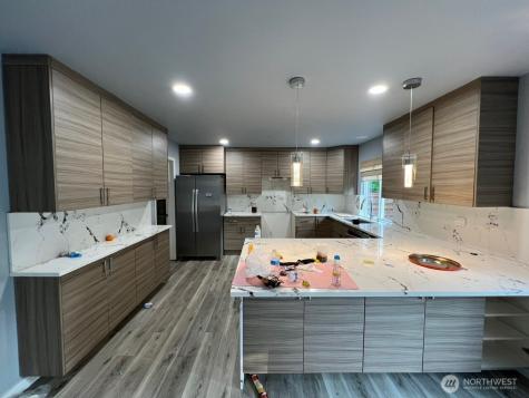 9525 S 221st Place Kent WA 98031