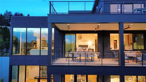 1032 89th Avenue NE Bellevue WA 98004