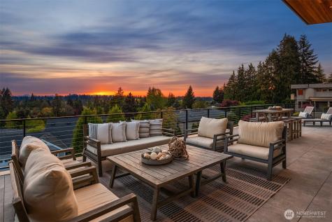 1032 89th Avenue NE Bellevue WA 98004