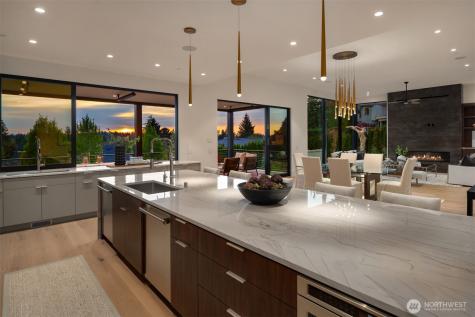 1032 89th Avenue NE Bellevue WA 98004